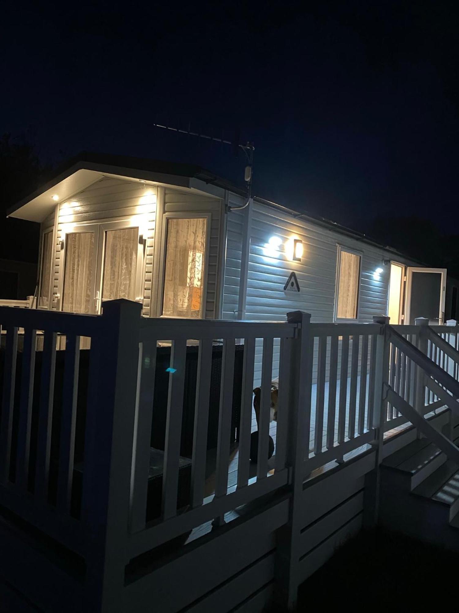 The Willows Selsey Exterior foto